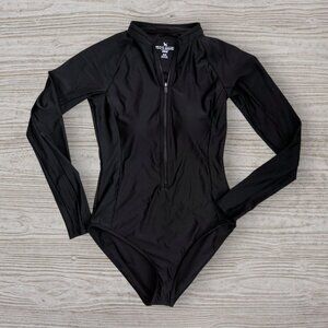 NEW Eddie Bauer Black Long-Sleeve 1-PC One-Piece Zip Front Swimsuit Womens M